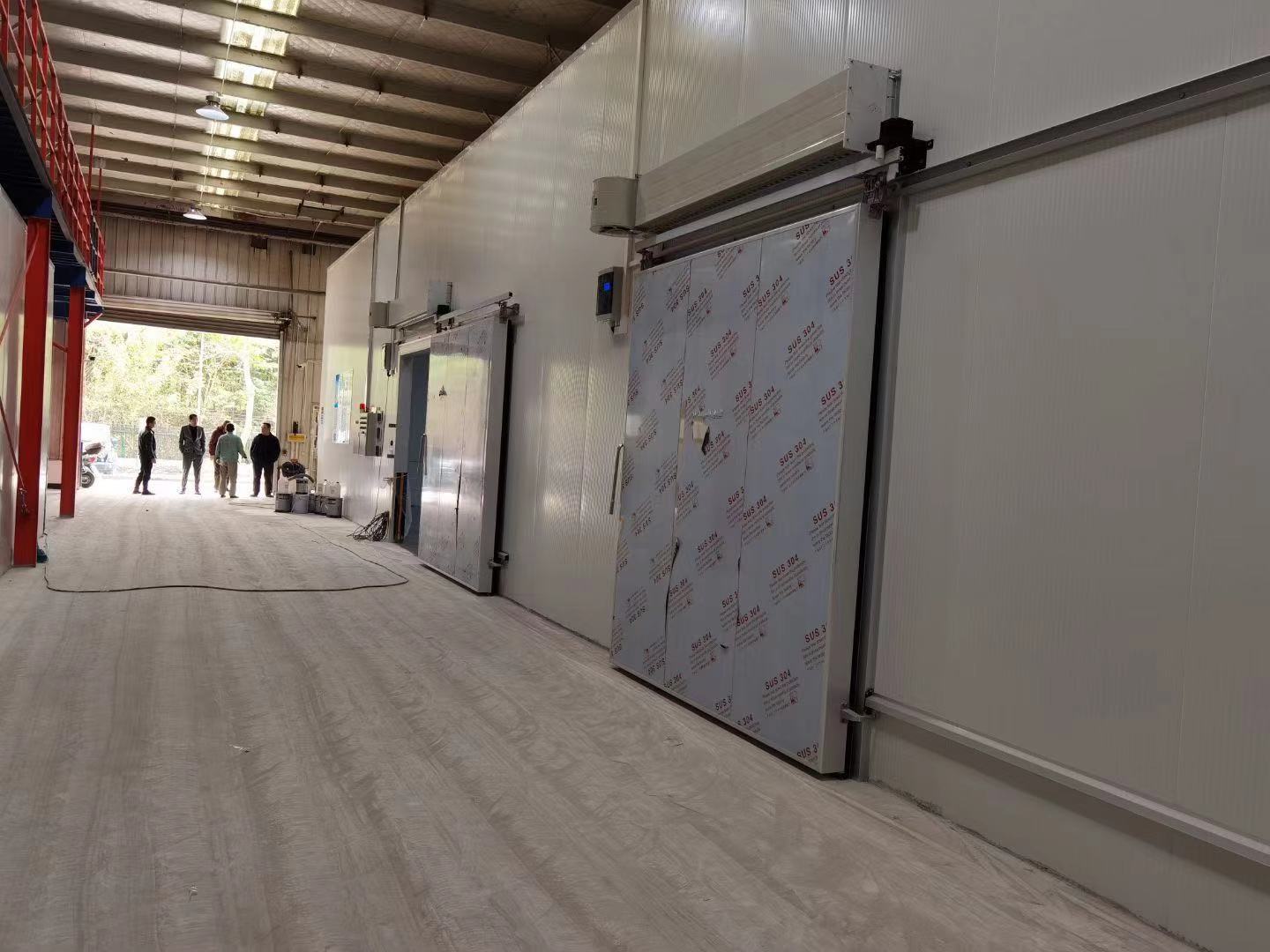 上海11000m3大型冷鏈物流冷庫安裝工程項(xiàng)目(圖3) 上海11000m3大型冷鏈物流冷庫安裝工程項(xiàng)目