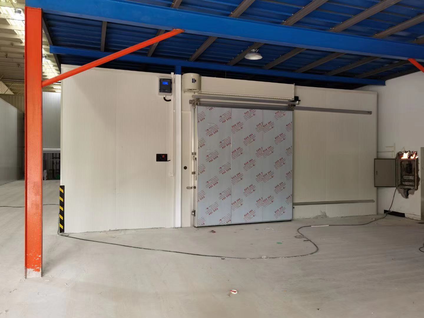 上海11000m3大型冷鏈物流冷庫安裝工程項(xiàng)目(圖4) 上海11000m3大型冷鏈物流冷庫安裝工程項(xiàng)目