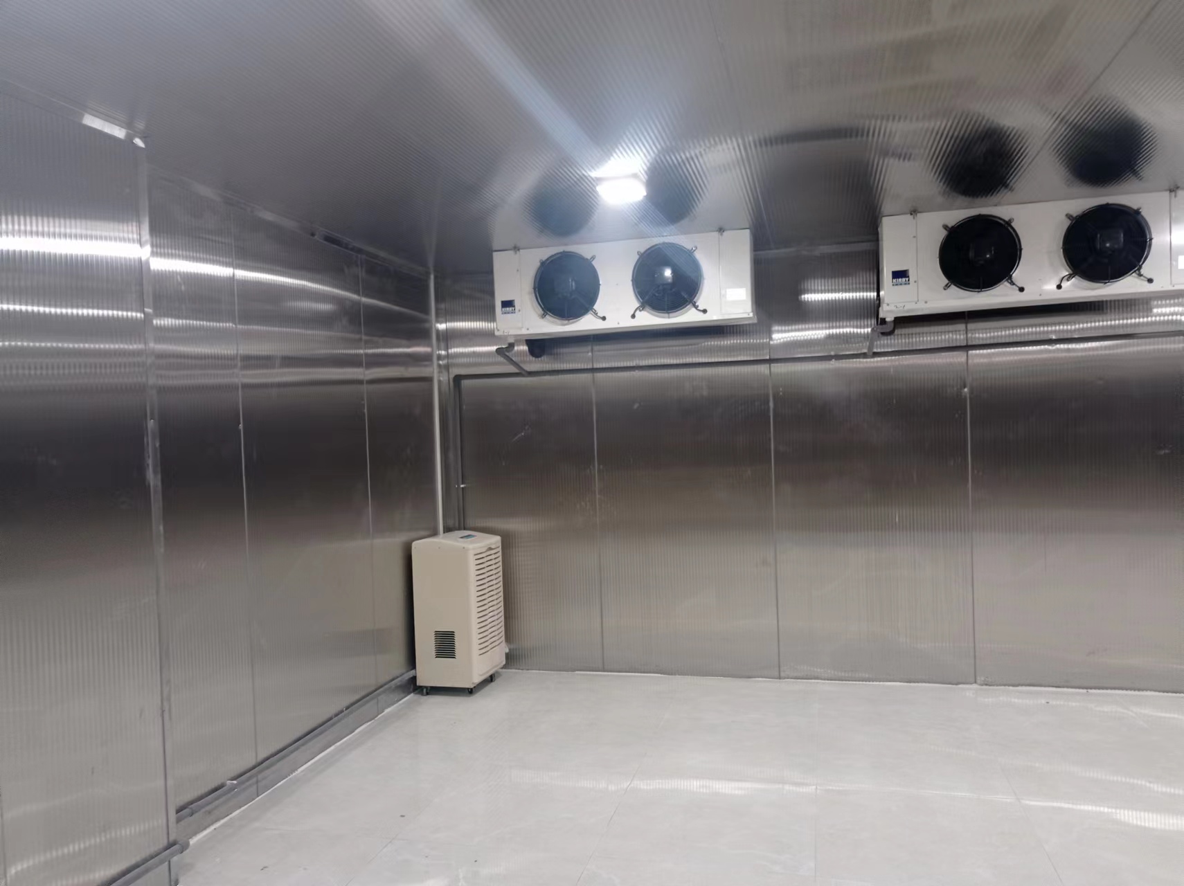 醫(yī)藥冷庫(kù)建造多少錢一個(gè)平方？/影響醫(yī)藥冷庫(kù)造價(jià)因素(圖2)