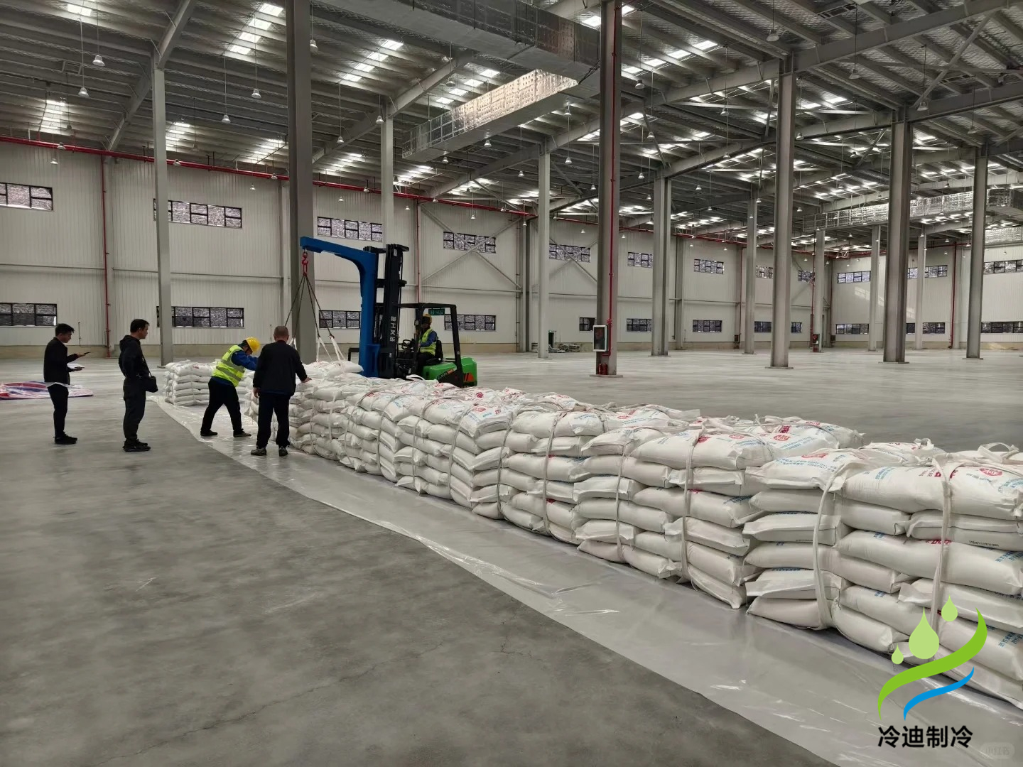 在四川建造一個冷庫需要多少錢一平米？(圖1)